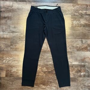 NWT Under Armour Women’s Black Skinny Pants Fitted Style Size 6